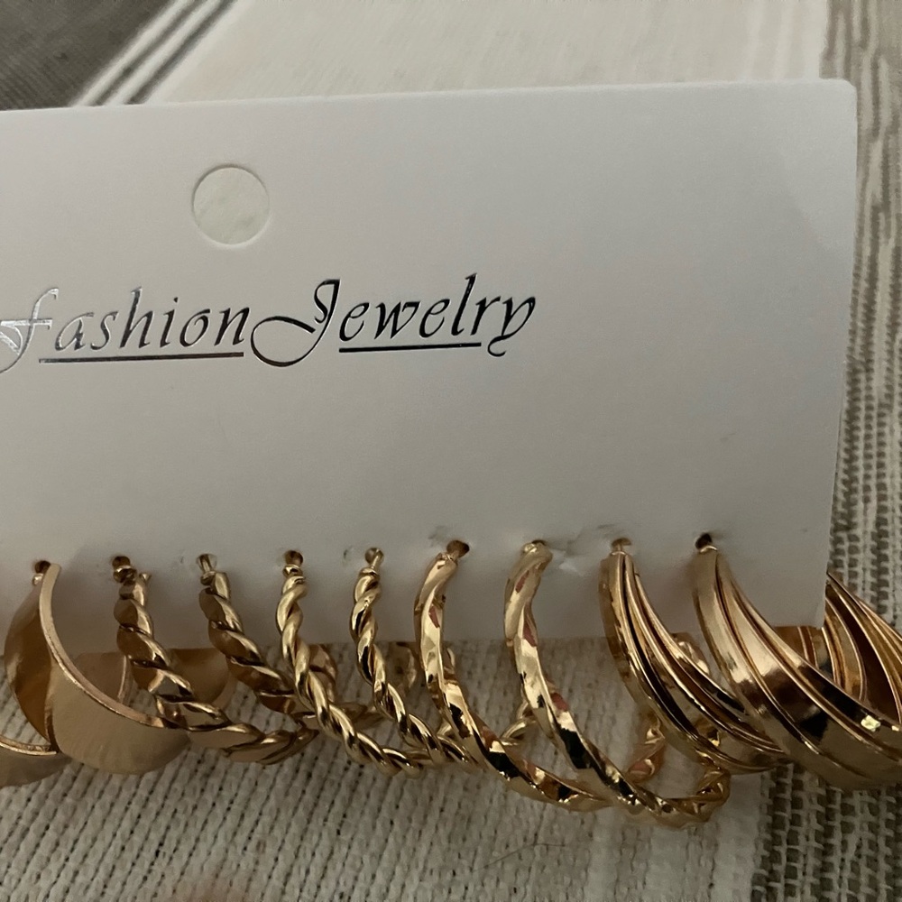 Gold Hoop Earring Set